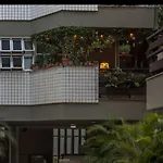 Suítes privativas em residência com anfitriã - próximo à praia